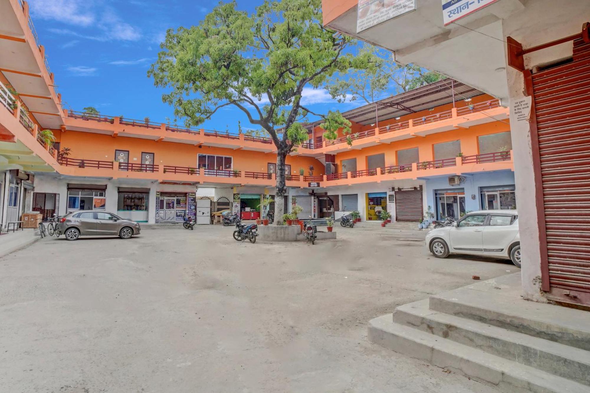 Oyo Flagship 81389 Hotel Siddhi Vinayak Motihari Екстериор снимка