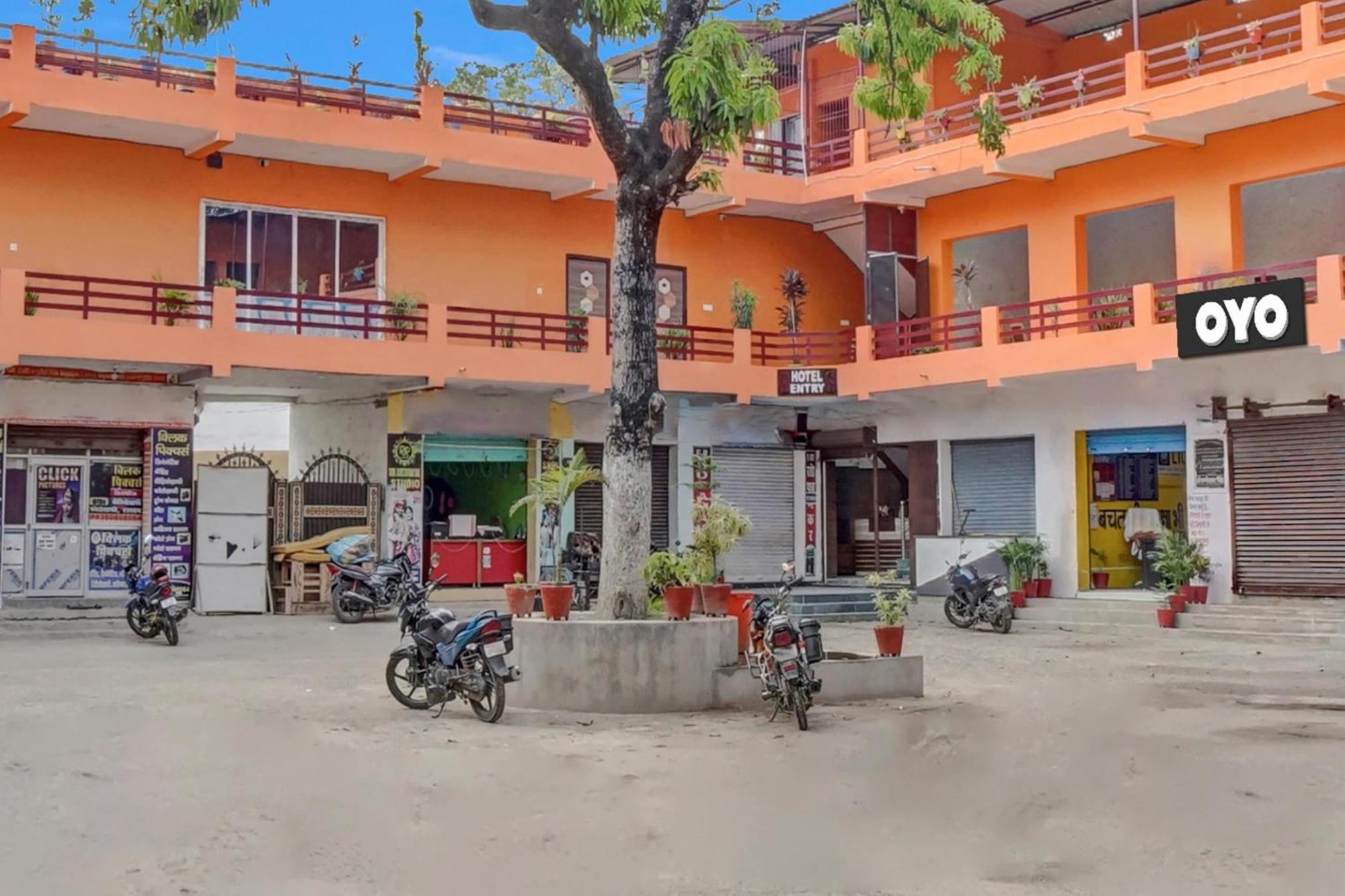 Oyo Flagship 81389 Hotel Siddhi Vinayak Motihari Екстериор снимка